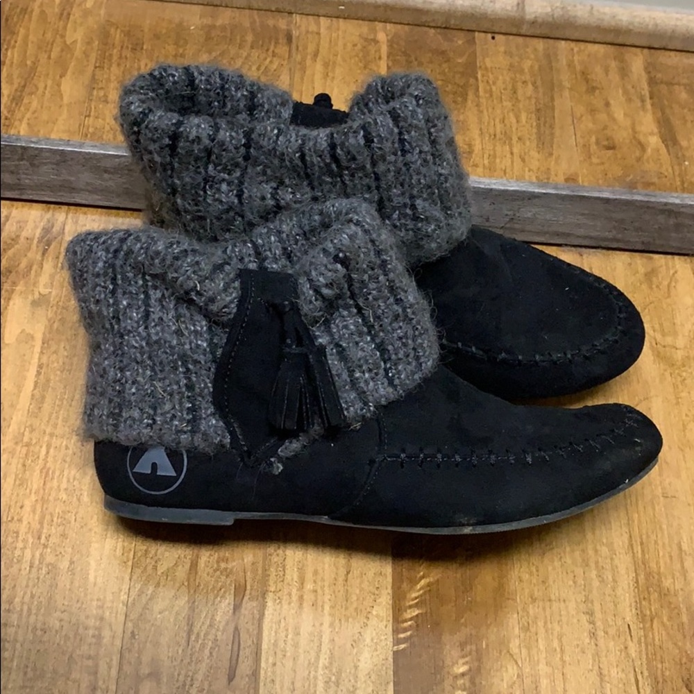 Airwalk faux suede black slip ons with tassel